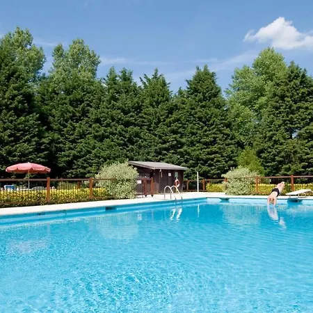 Le Manoir Paris Hotel