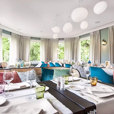 Szálloda Le Manoir Paris 4*