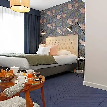 Le Manoir Paris 4*