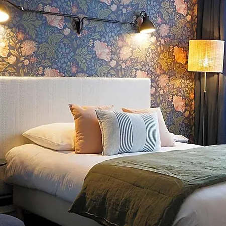 Le Manoir Paris