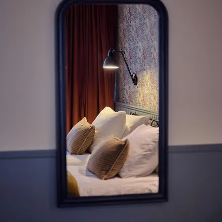 Le Manoir Paris