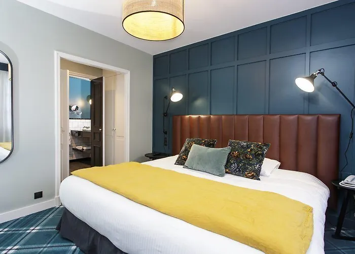 Le Manoir Paris Hotel 4*