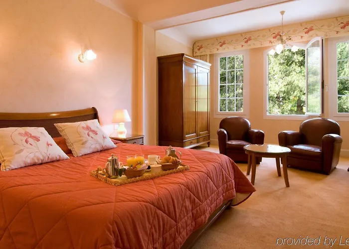 Le Manoir Paris Hotel