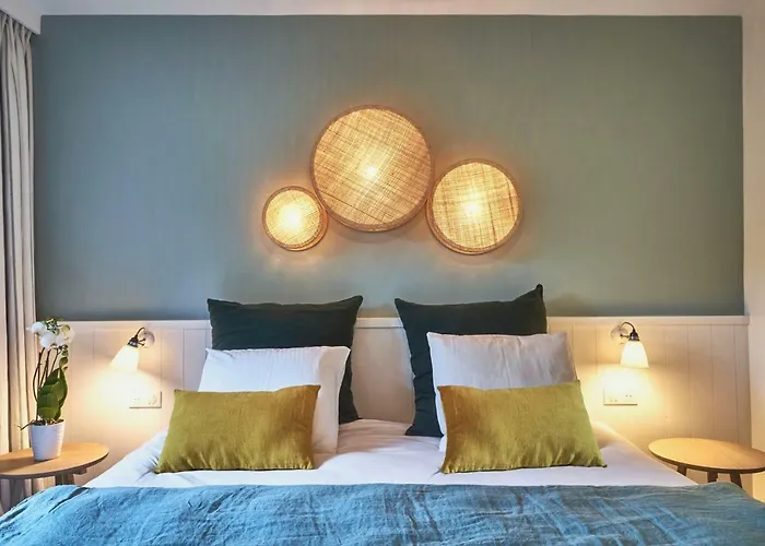 Hotel Le Manoir Paris