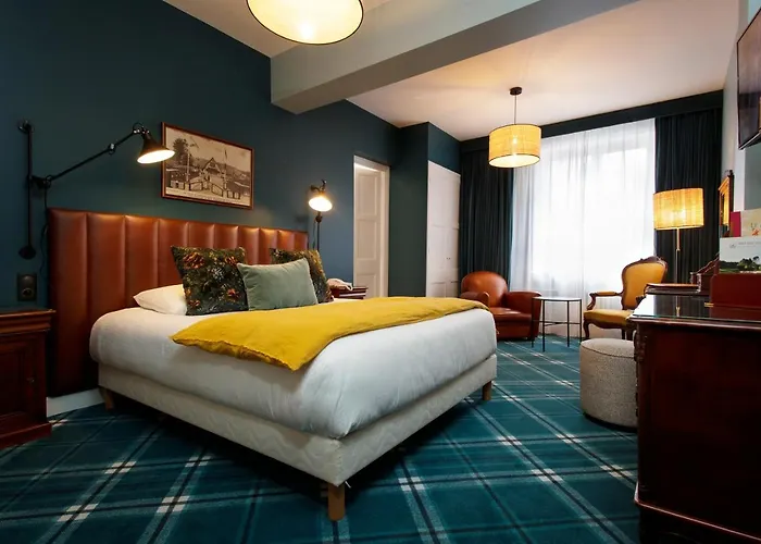 Le Manoir Paris Hotel 4*