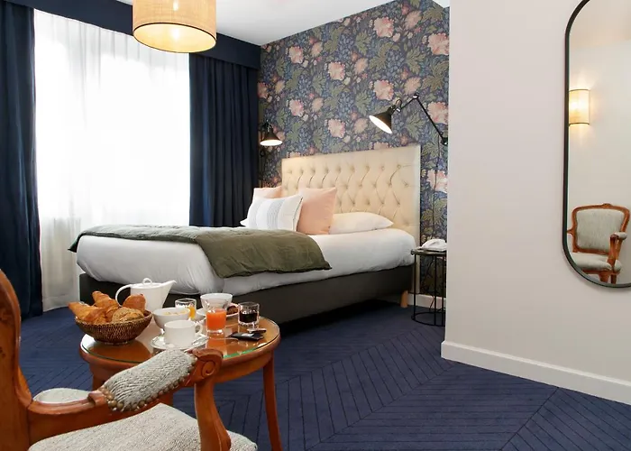 Hotel Le Manoir Paris 4*